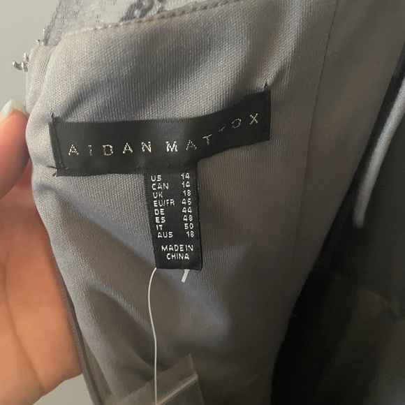 Women’s Evening Gown - Picture 2 of 6